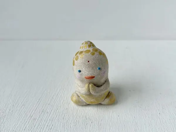 手のひらサイズの大仏さま