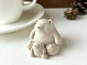 二人でのほほんクマさん親子