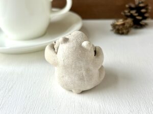 子グマさんトリオが愛しくてたまらないクマさん。育児は大変だけど可愛いと思っています。